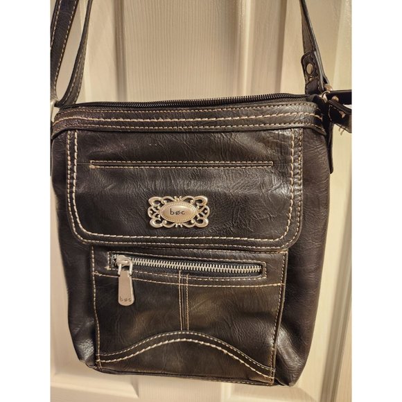 BOC B O C Black Purse Adjustable Crossbody Bag Many Pockets Pewter Emblem Clean - Picture 3 of 7